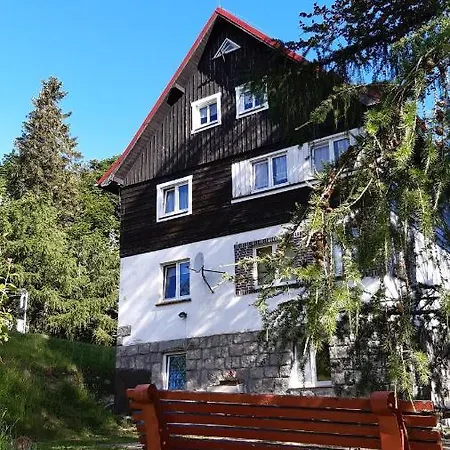 Apartament 103