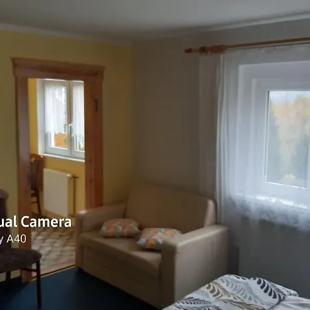 Apartament 103 公寓